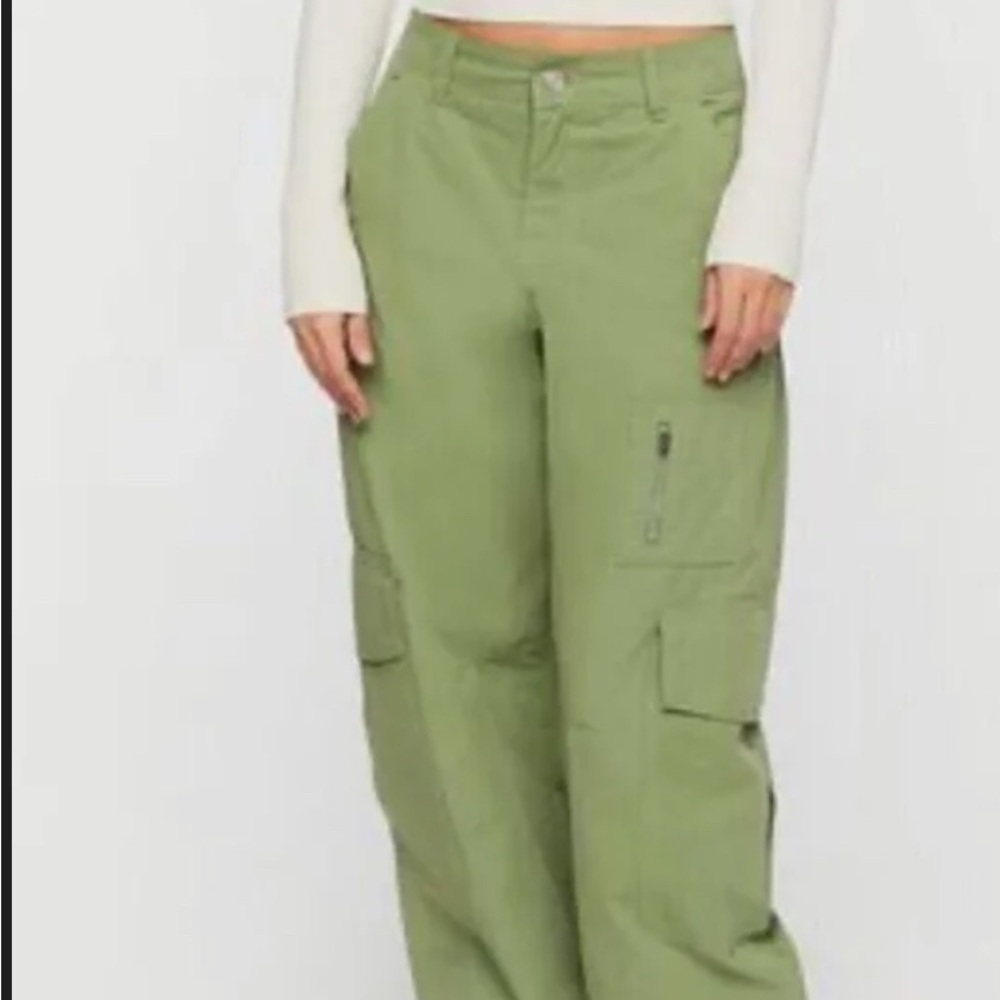 Light Green Cargo Pants - Picture 6 of 6